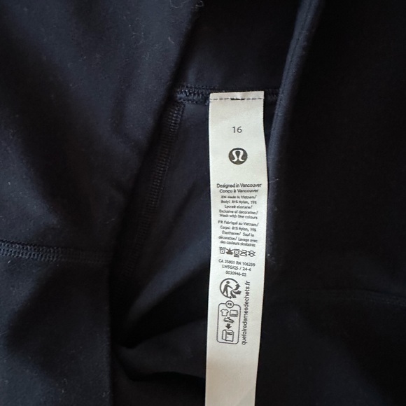 Lululemon Leggings - Navy/Flare - Picture 4 of 5